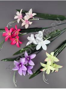 Ветка звезчатки 3 цветочка с листом 40см (бел лим крем сир  мал)