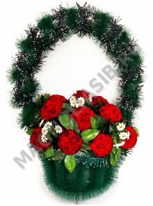 Корзина с бархатными гвоздиками. выс. 65/75см. шир. 55см.