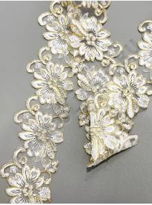 Шитье белое с золотой нитью "Ромашка крупная"  8см уп.15 ярд (цена 1 ярд 46.7 р)