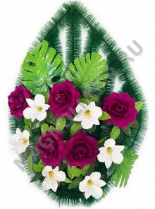 Венок "Грация" с бархатными розами выс. 85/100см шир. 50см 