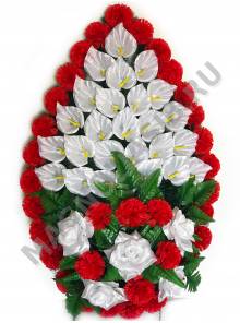 Венок "Стелла" с розами и каллами выс. 90/100см шир. 60см