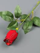 Ветка бархатного бутона розы 44 см (красный с черным кантом)